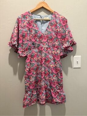 Lena Floral V-Neck Mini Dress in Pink